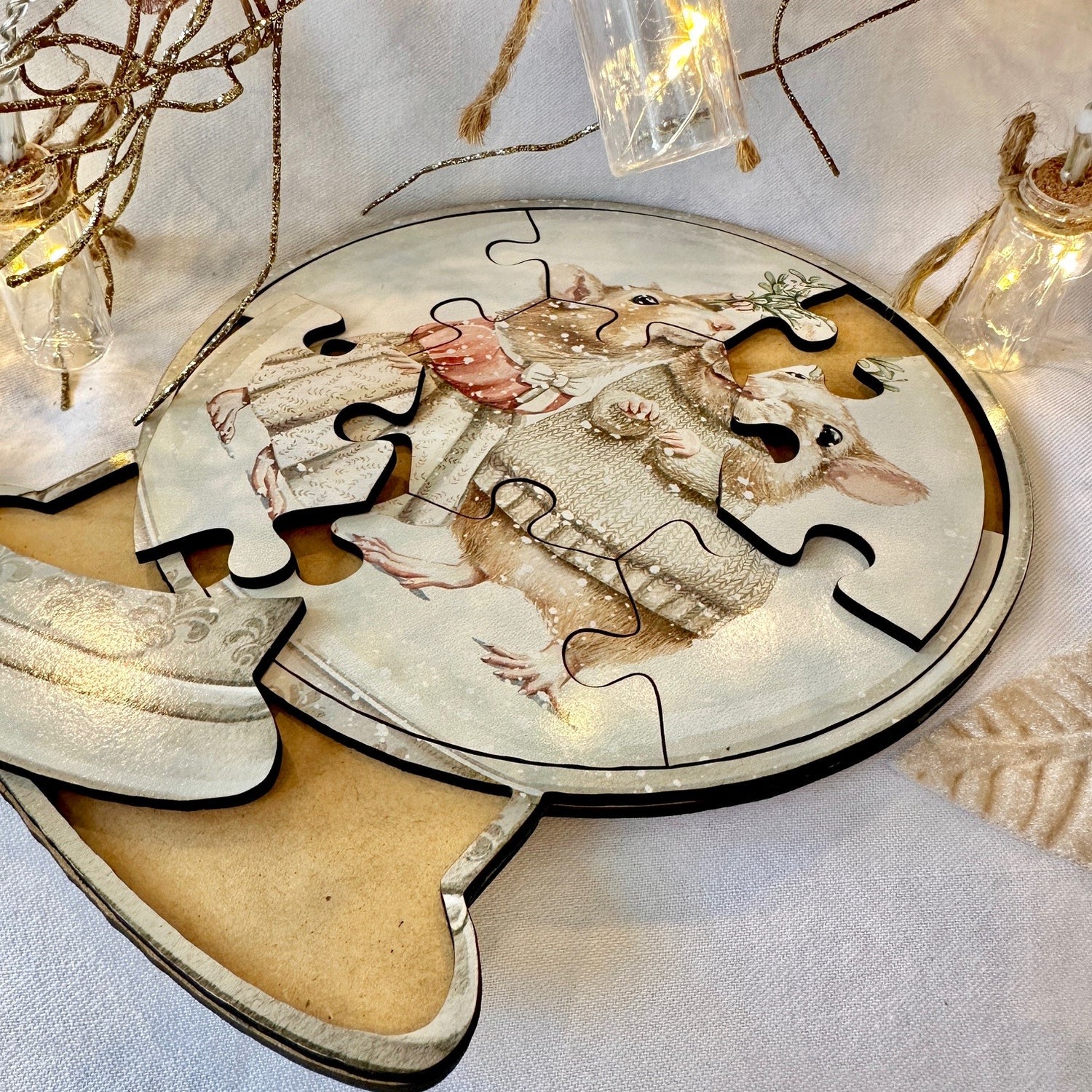 Christmas Vintage Shaped Jigsaw Puzzle Mouse Bauble